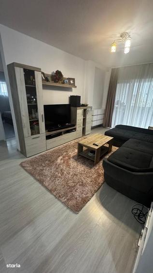 Apartament cu 3 camere decomandat în Exterior Vest