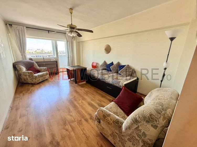 Apartament cu 4 camere decomandat în Ștefan cel Mare