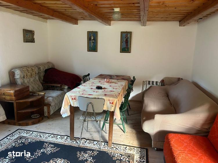 Casă cu 2 camere cu Canalizare în Boița