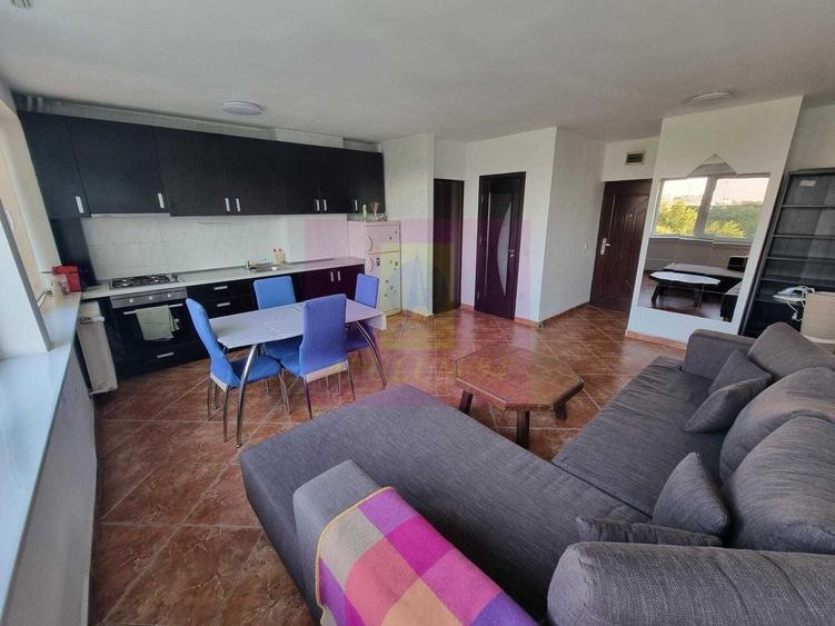 Apartament cu 2 camere decomandat, mobilat în Unirii