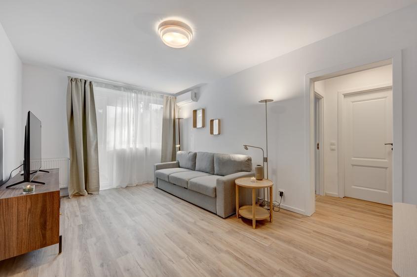 Apartament cu 2 camere semidecomandat în Titan