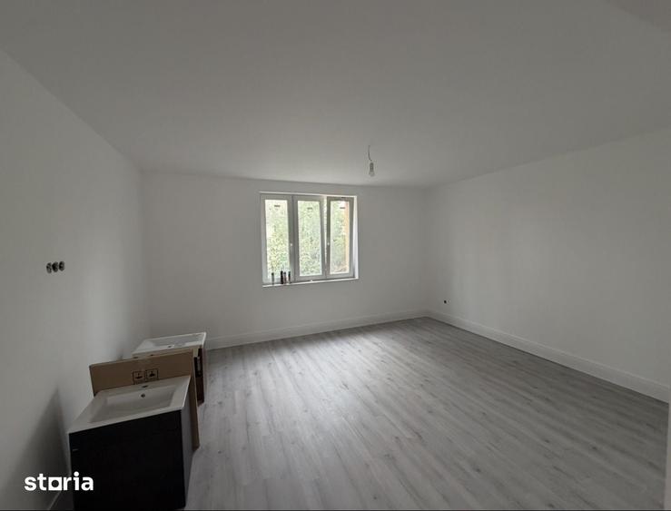 Casă cu 3 camere cu Teren 439 Mp în Central