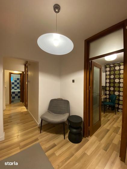 Apartament cu 3 camere decomandat în Canta