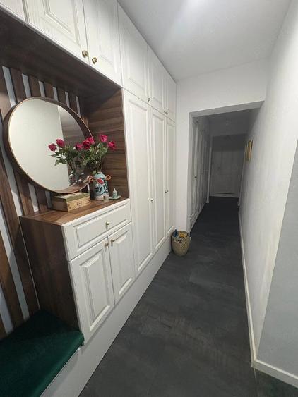 Apartament cu 3 camere decomandat în Dorobanți 2