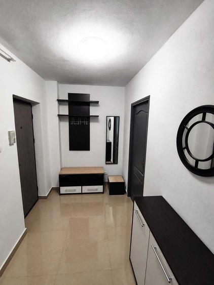 Apartament cu 2 camere decomandat în Grădiște