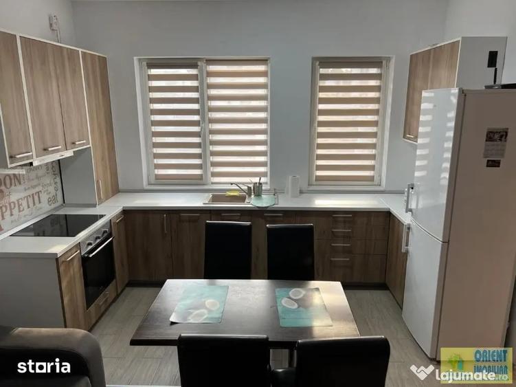 Apartament cu 4 camere decomandat în Central
