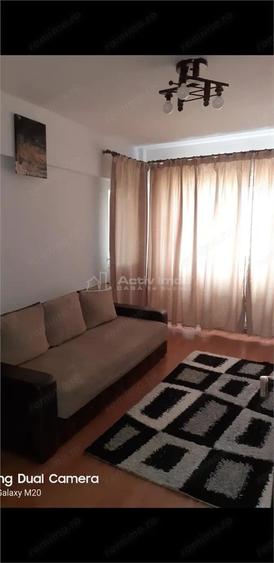 Apartament cu 3 camere decomandat în 1 Mai