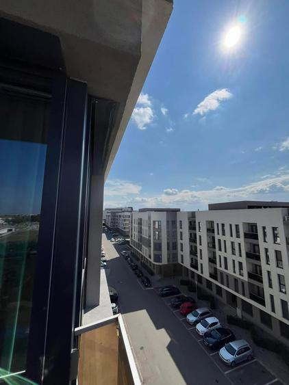 Apartament cu 3 camere decomandat în Europa