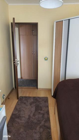 Apartament cu 3 camere decomandat în Păcurari