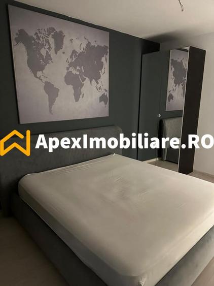 Apartament cu 3 camere semidecomandat în Romană