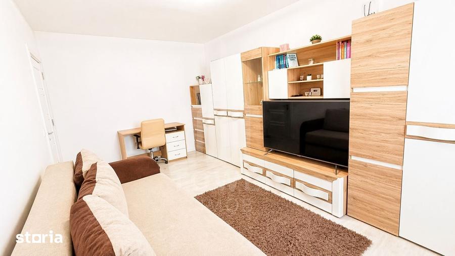 Apartament cu 3 camere în Vasile Aaron