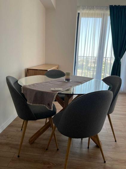 Apartament cu 2 camere decomandat în Energia