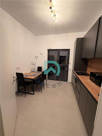 Apartament cu 2 camere decomandat în Sânpetru