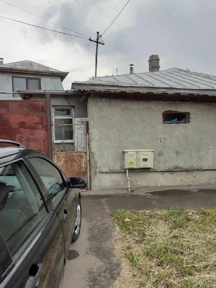 Casă cu Teren 1300 Mp în Central