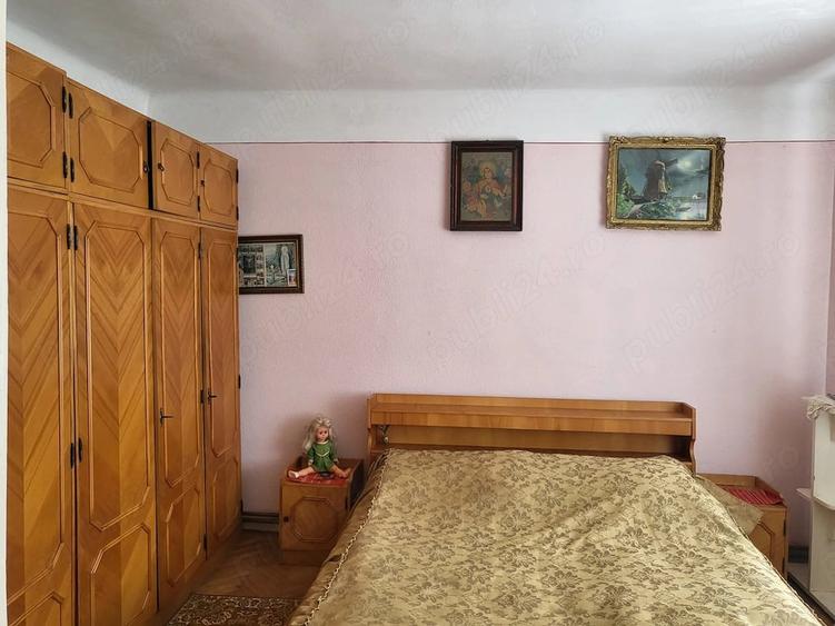 Casă cu 3 camere cu Teren 719 Mp în Central