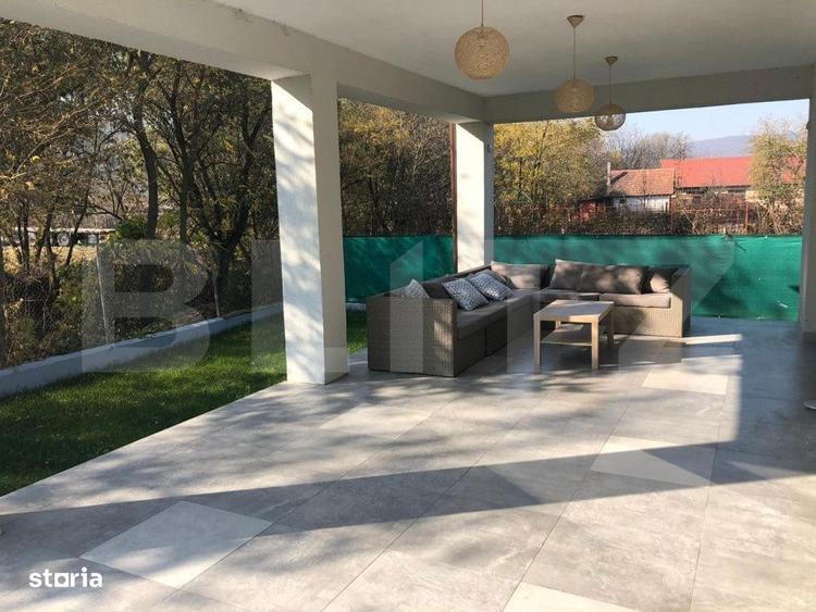 Casă cu 4 camere în Baciu