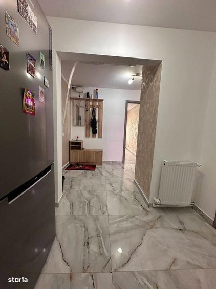 De vanzare apartament cu 3 camere si balcon, etajul 2, renovat, 70mp - 20