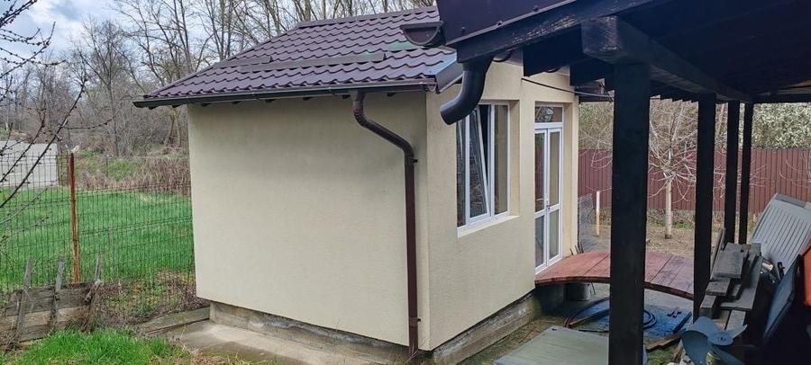Casă cu 4 camere în Mărăcineni