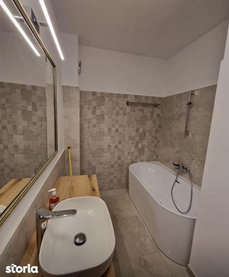 Apartament cu 5 camere în Primăverii