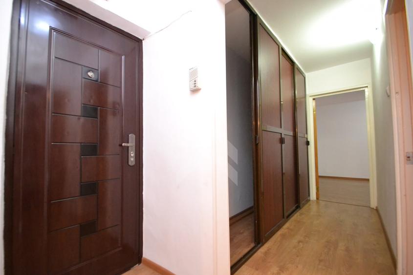 Apartament cu 2 camere decomandat în Drumul Taberei