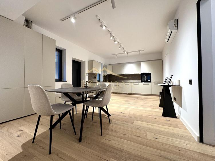 Apartament cu 3 camere decomandat, mobilat în Aviației
