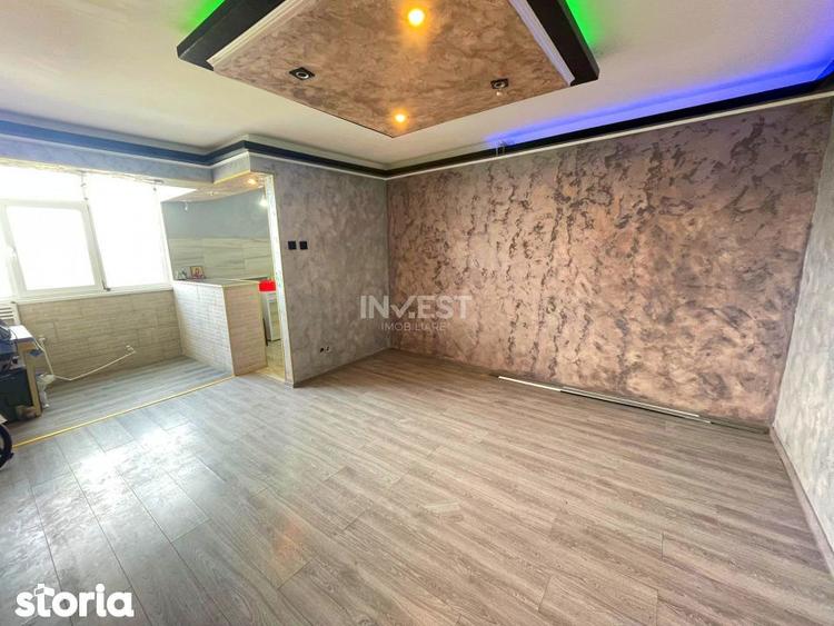 Apartament cu 7 camere, mobilat în Podul de Piatră