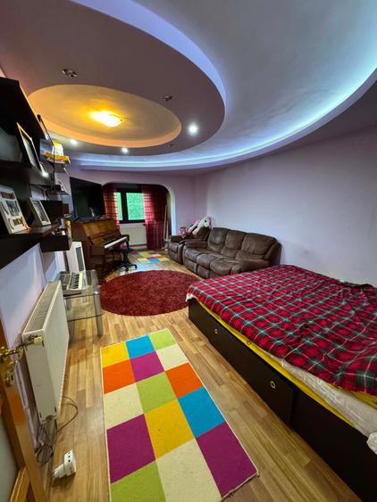 Apartament cu 2 camere decomandat în Cug