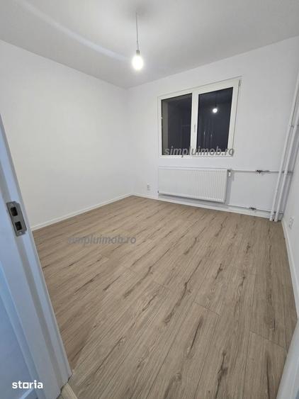 Apartament cu 3 camere semidecomandat în Giurgiului