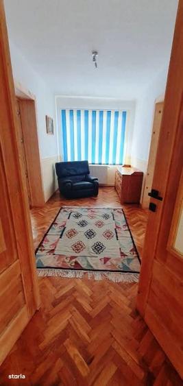 Casă cu 4 camere cu Teren 542 Mp în Cristian
