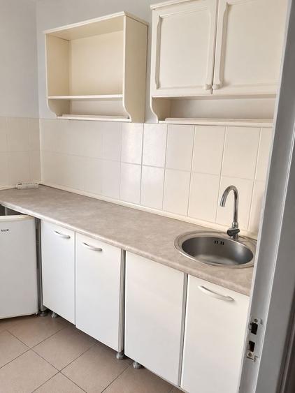 Garsonieră decomandată, mobilată în Complex Studențesc