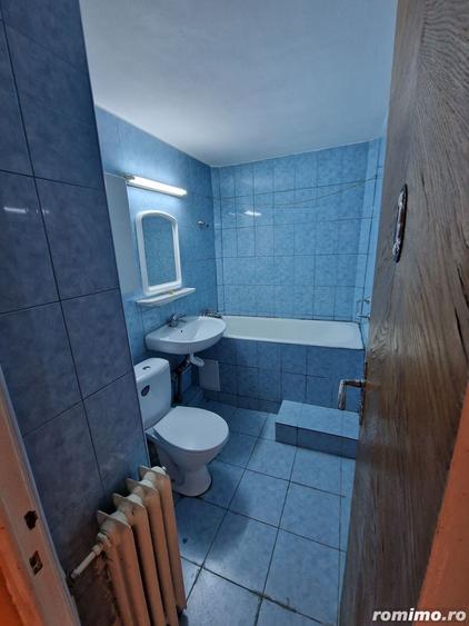 Apartament cu 2 camere decomandat în Take Ionescu