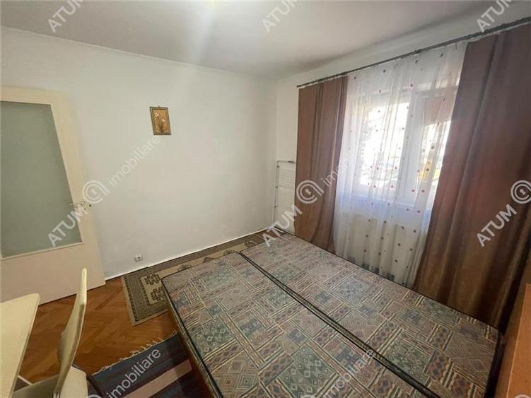 Apartament cu 2 camere decomandat, mobilat în Calea Dumbrăvii