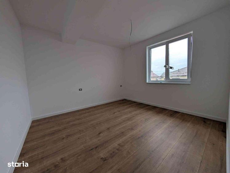 Casă cu 4 camere cu Teren 125 Mp în Popas Păcurari