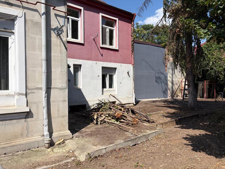Casă cu 4 camere cu Canalizare în Polonă