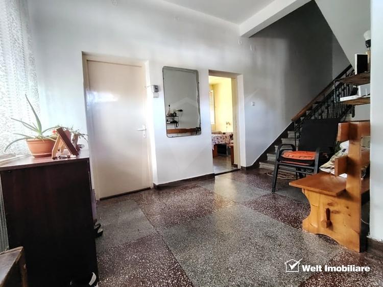 Casă individuală cu 4 camere cu Canalizare în Dâmbul Rotund