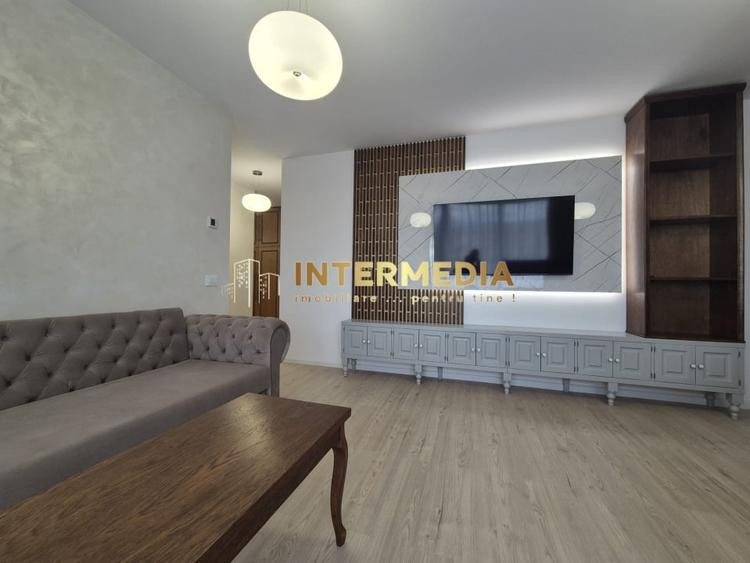 Apartament cu 2 camere decomandat, mobilat în Cetate