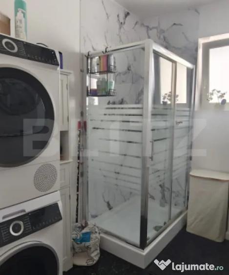 Apartament cu 3 camere semidecomandat în Nord