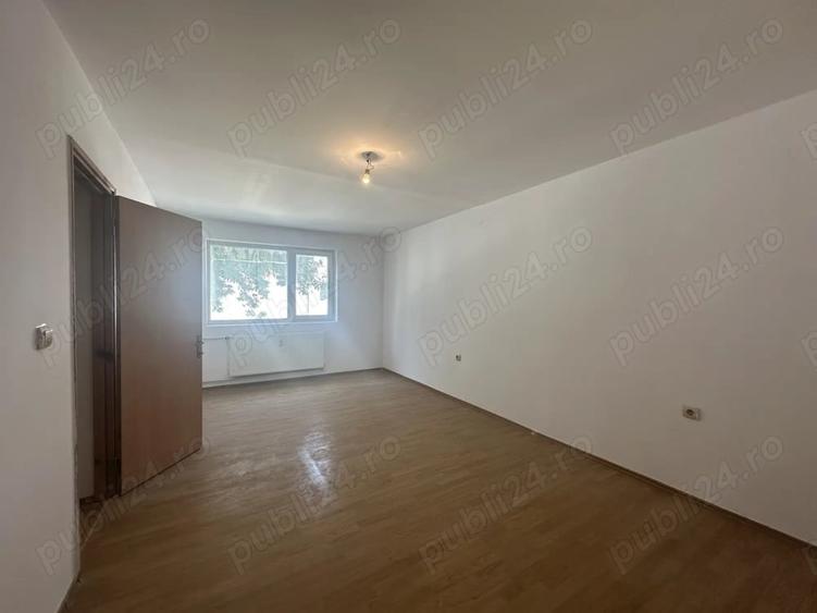 Apartament cu 2 camere nedecomandat în Mihai Bravu