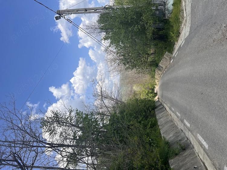 Casă cu 2 camere cu Teren 8421 Mp în Măgura