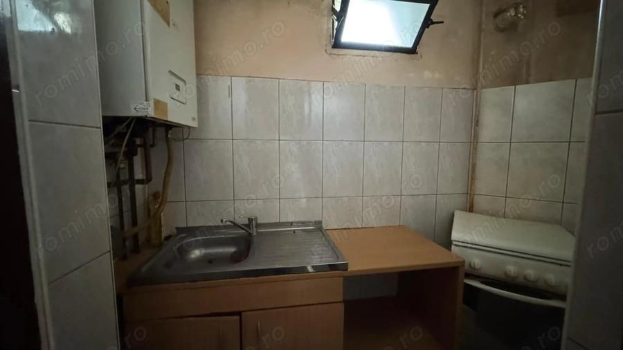 Apartament cu 3 camere în Telegrafului