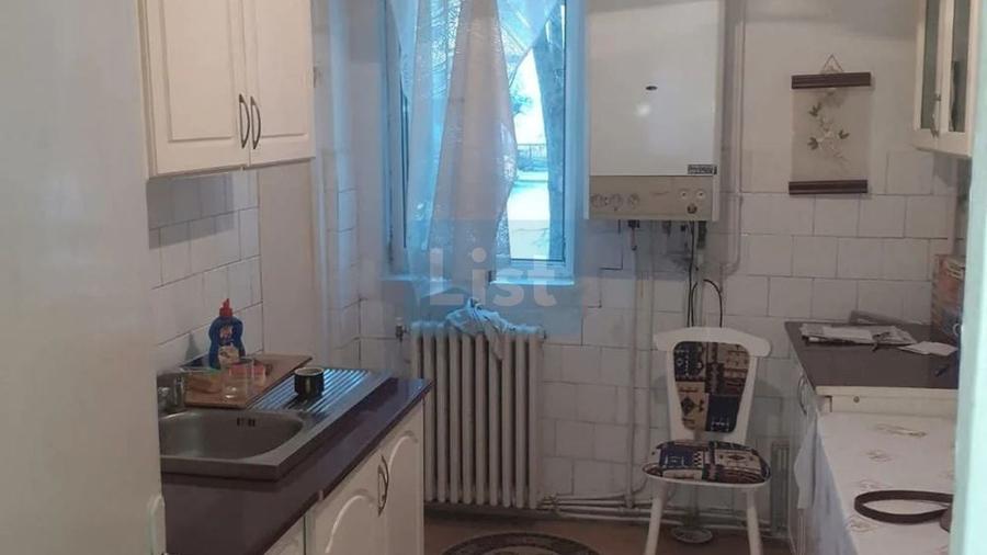Apartament cu 4 camere semidecomandat în Kogălniceanu