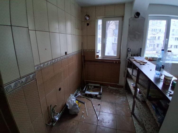 Apartament cu 4 camere în Ferentari