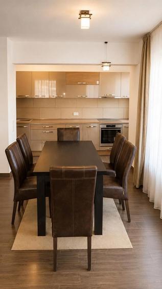 Apartament cu 4 camere decomandat în Plopilor