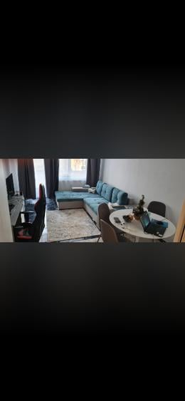 Garsonieră circulară, mobilată în Far