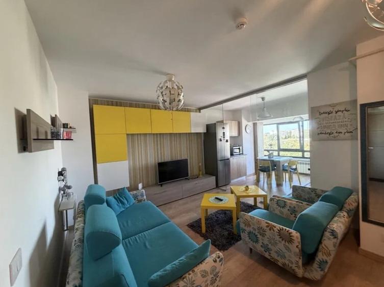 Apartament cu 2 camere semidecomandat în Tătărași