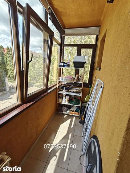 Apartament cu 3 camere decomandat în Cug