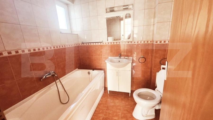 Apartament cu 3 camere decomandat, mobilat în Micești