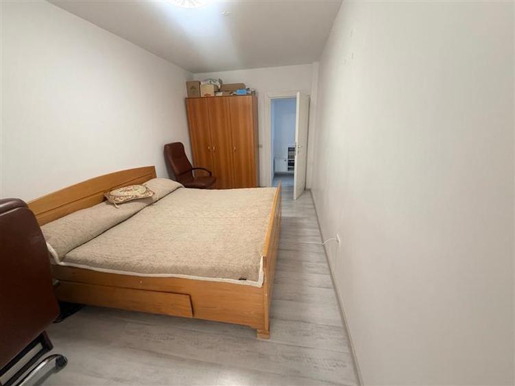 Apartament cu 2 camere decomandat, mobilat în Aeroport