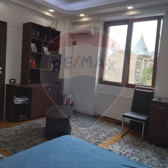 Garsonieră decomandată, mobilată în Universitate