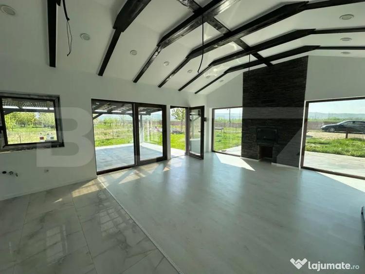 Casă cu 3 camere cu Teren 500 Mp în Central